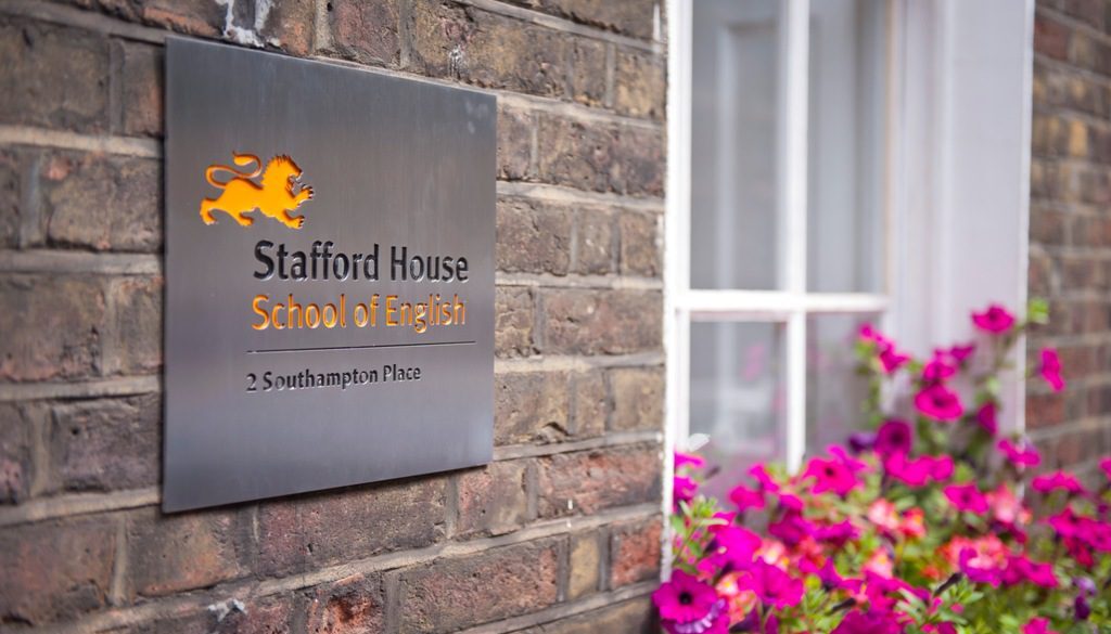 London Facilities and City School of English (9)